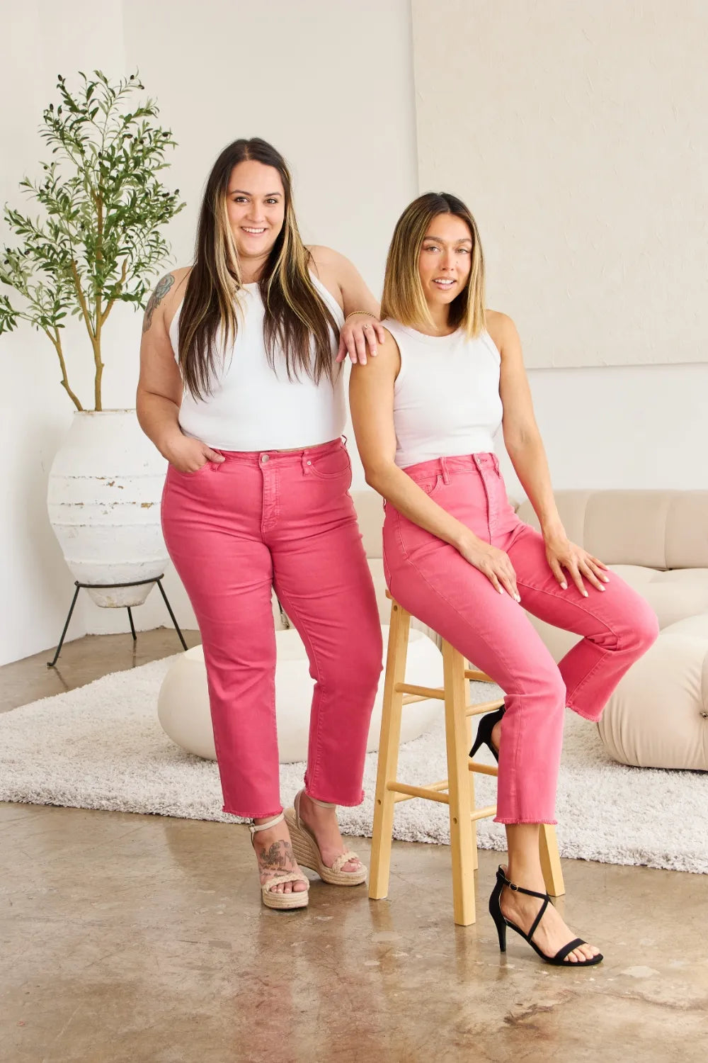RFM Crop Dylan jeans in Sunkissed pink, high waist with raw-edge cuffs