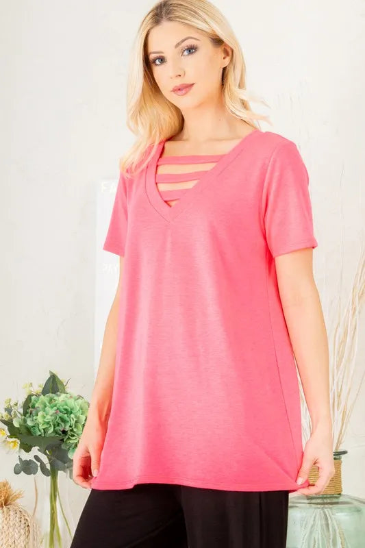 Neon pink V-neck Kurzarmshirt mit Ausschnitt-Bar-Detail in Riemchenform