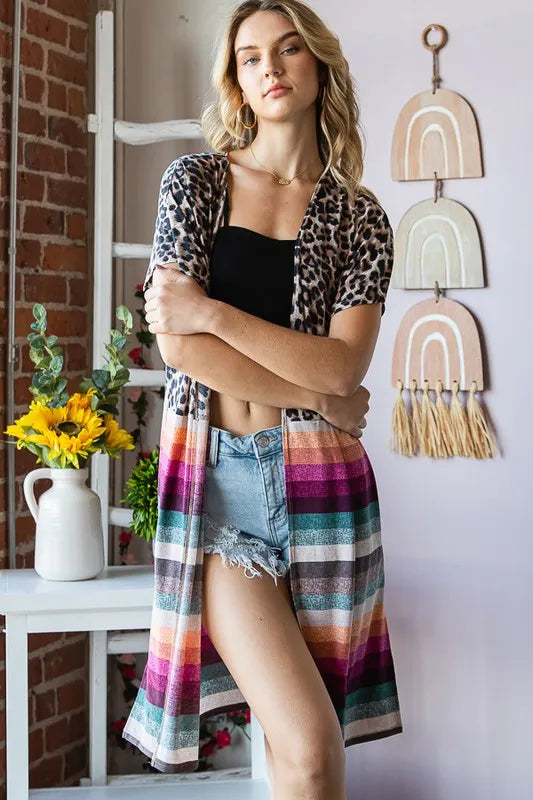 Offener Cardigan in Braun-Multi mit Leopardenprint und mehrfarbigen Streifen am Saum