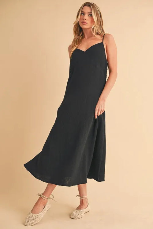 Schwarzes A-Linien Midi-Cami-Kleid mit schmalen Trägern und ausgestelltem Saum