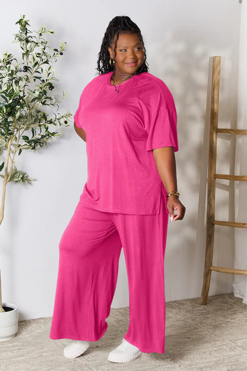 Hot pink tunic top with side slit hem and matching wide-leg pants