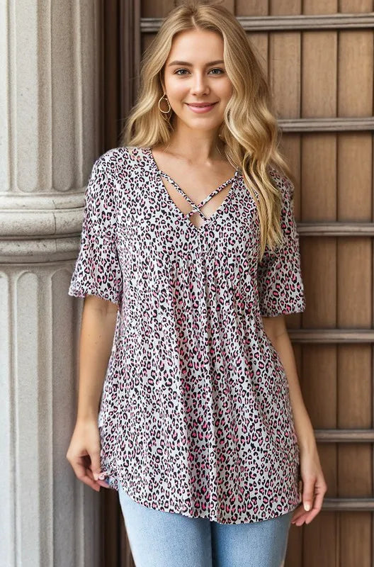 Babydoll-Top mit Leopardenmuster, gekreuzter Ausschnitt, Kurzarm, Elfenbein/Neonpink