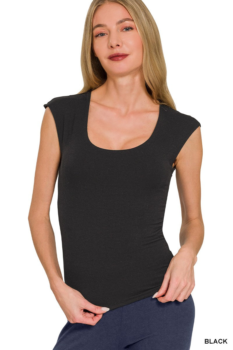 Zenana double-layer sleeveless top, black, scoop neckline and fitted look