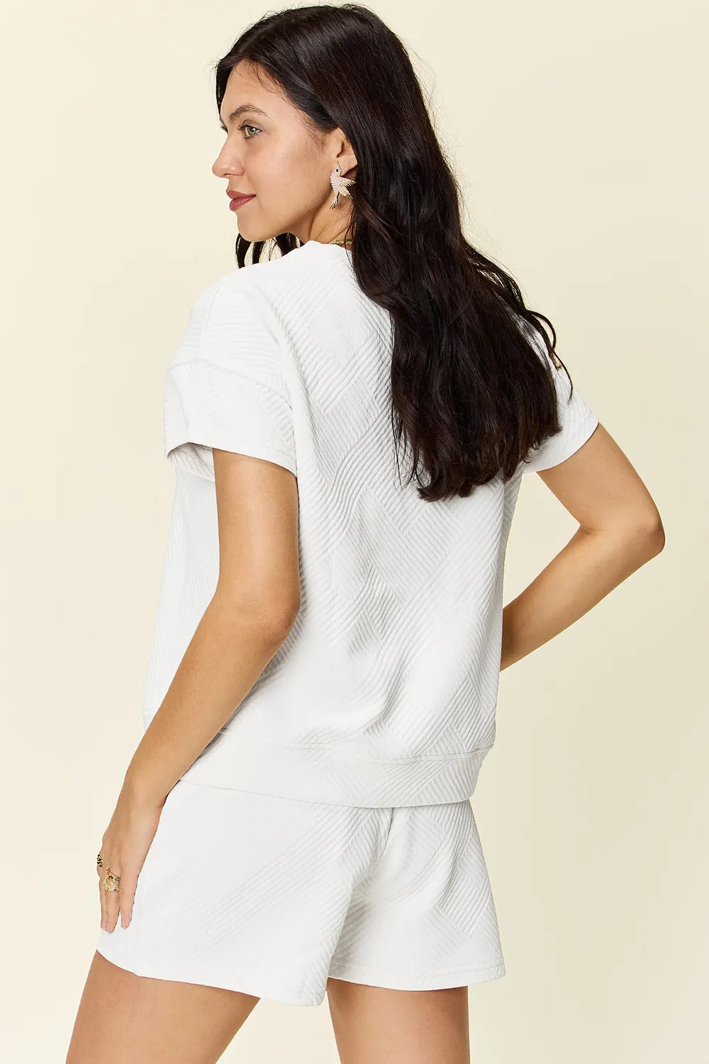 White textured T-shirt and drawstring shorts set, back/three-quarter view