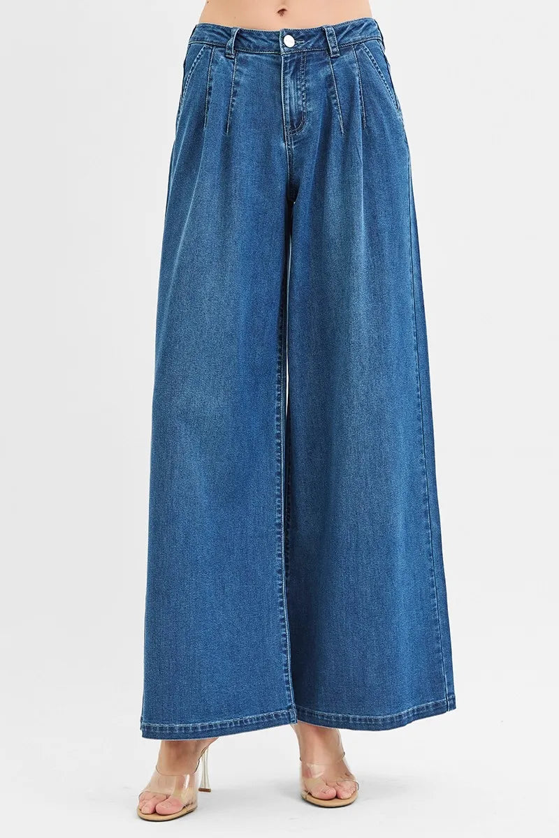 Mid-rise wide-leg jeans, medium-wash denim-look, belt loops and zip fly detail