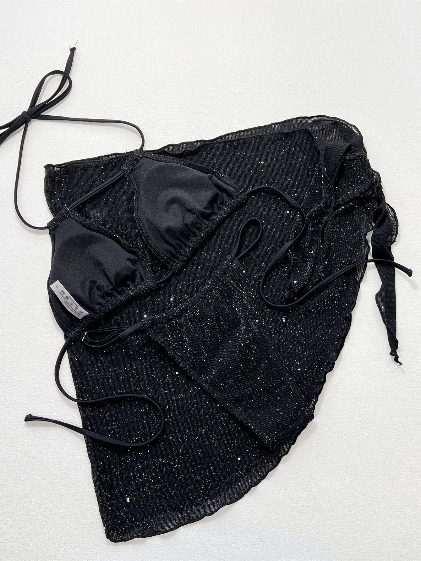 Schwarzes Glitzer-Bikini-Unterteil mit Rockteil und Kordelbindung