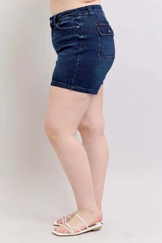High-waist dark denim shorts with back flap pocket