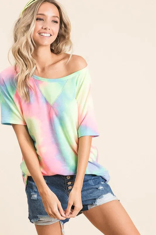 BiBi Pastell-Tie-Dye French Terry Top, entspannte Passform, Saum mit seitlichem Faltendetail
