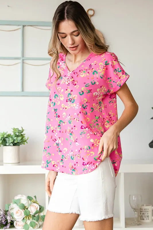 Plus-size V-neck short sleeve T-shirt in pink multi animal print