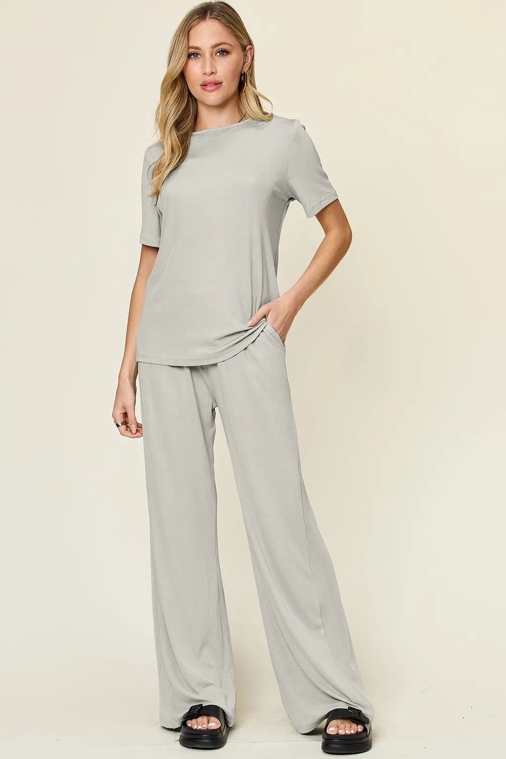 Light Gray T-shirt and wide-leg pants set, round neck, short sleeves