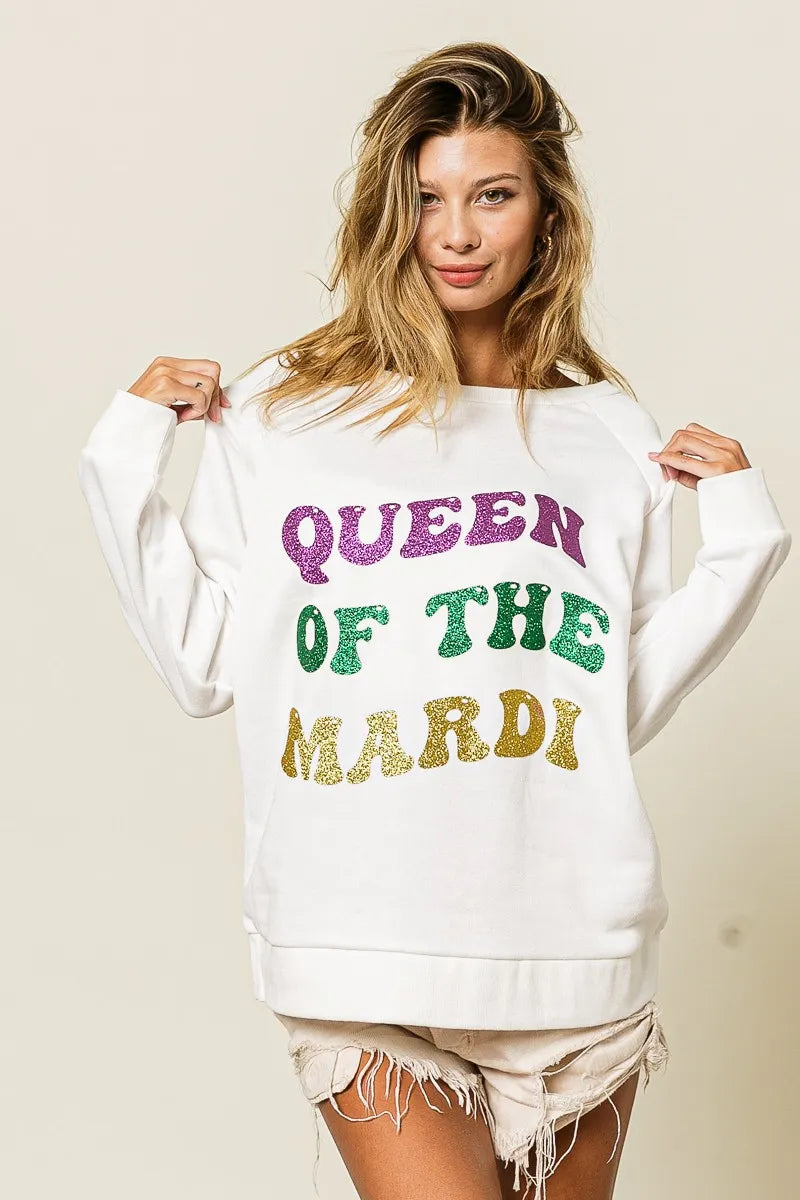 Off-white glitter slogan sweatshirt “QUEEN OF TH3 MARDI”, crew neck, relaxed fit