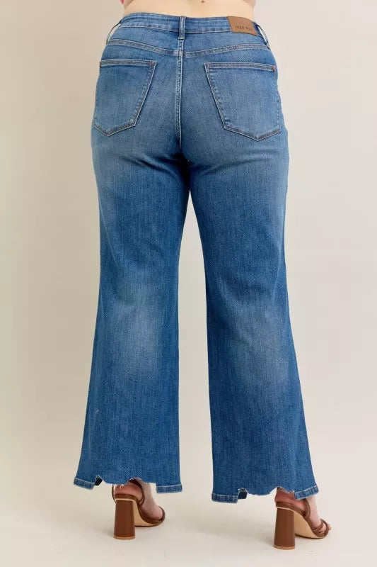 High-waist wide-leg jeans with back seam and chew-destroyed ankle hem