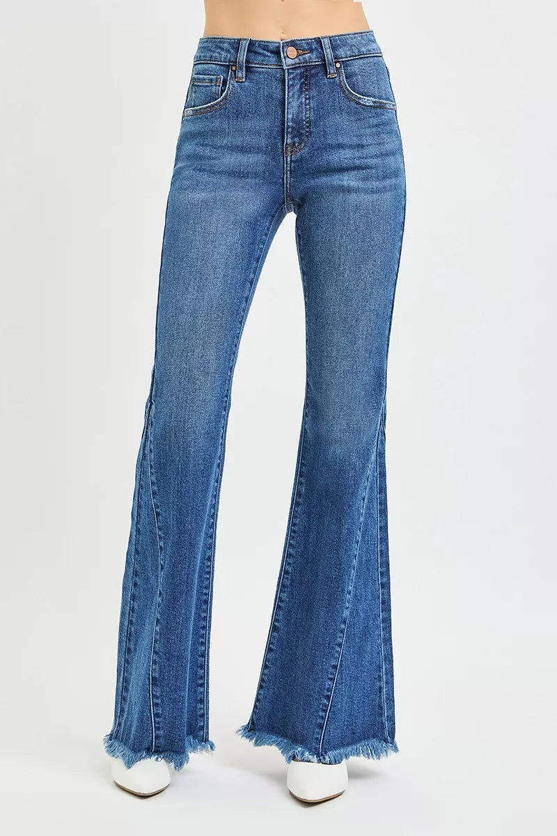 Mid-rise flare jeans, dark blue, with center front seam and frayed cuffs