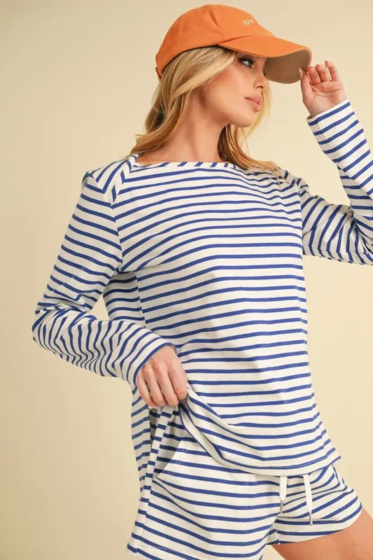Blue-and-white striped shorts with elastic drawstring waistband and side pockets