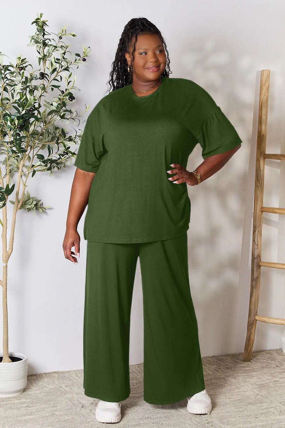 Conjunto Double Take con top de manga corta y pantalón ancho, verde, look completo