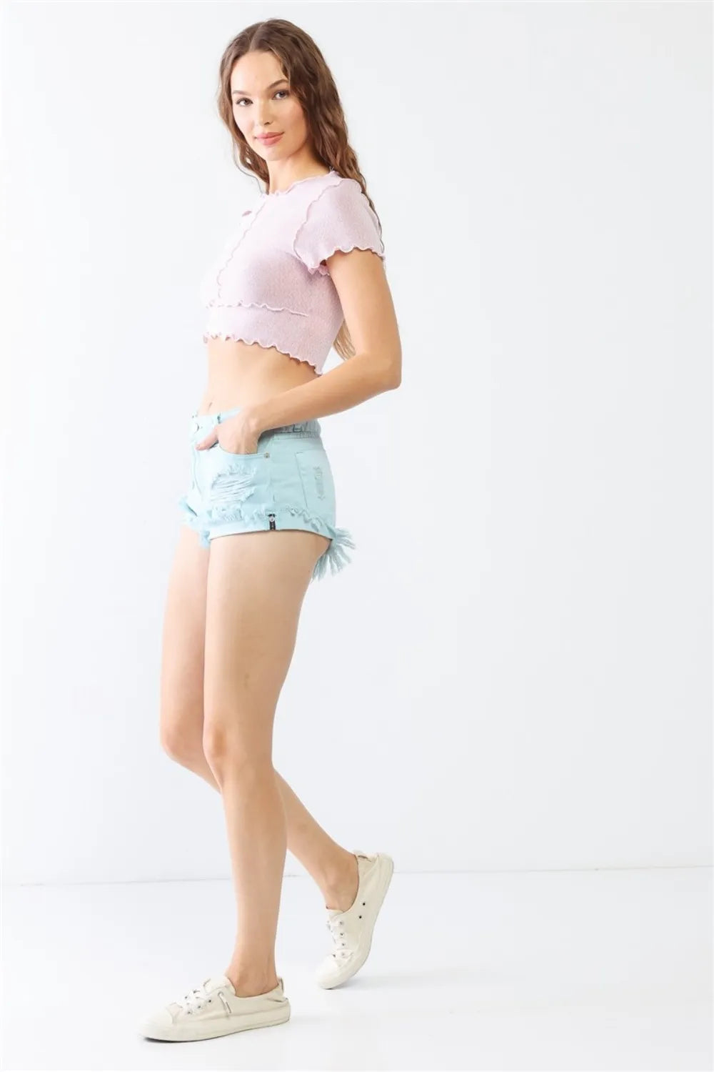 Aqua Jeansshorts mit ausgefranstem Saum und sichtbaren Distressed-Rissen