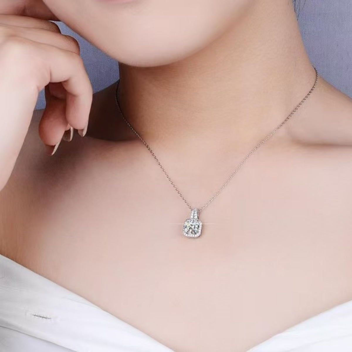 Tropfenförmiger 1-Carat Moissanite-Anhänger, 925 Sterlingsilber, mit Kettengliedern