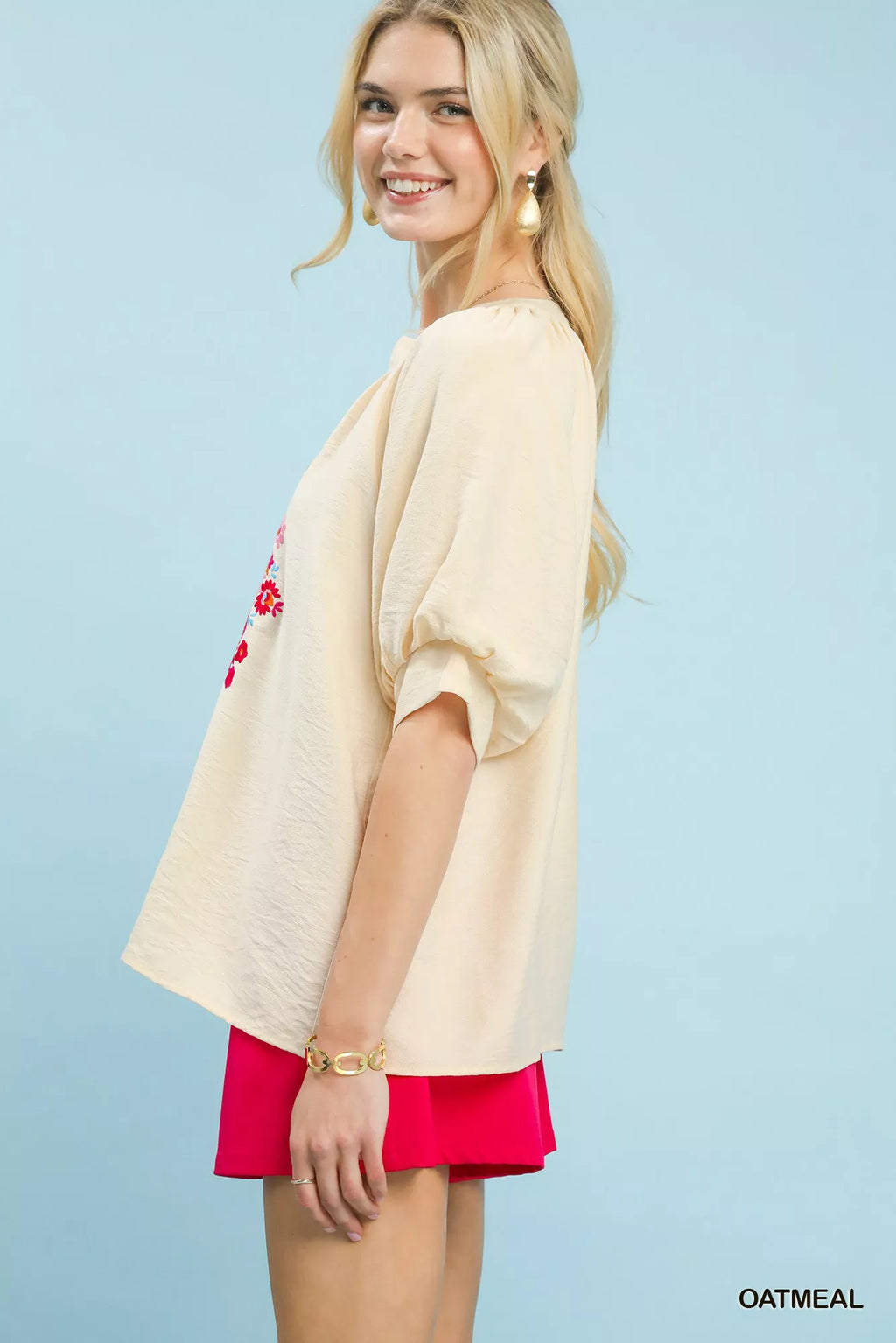 OATMEAL puff-sleeve blouse with embroidered floral detail on the sleeve