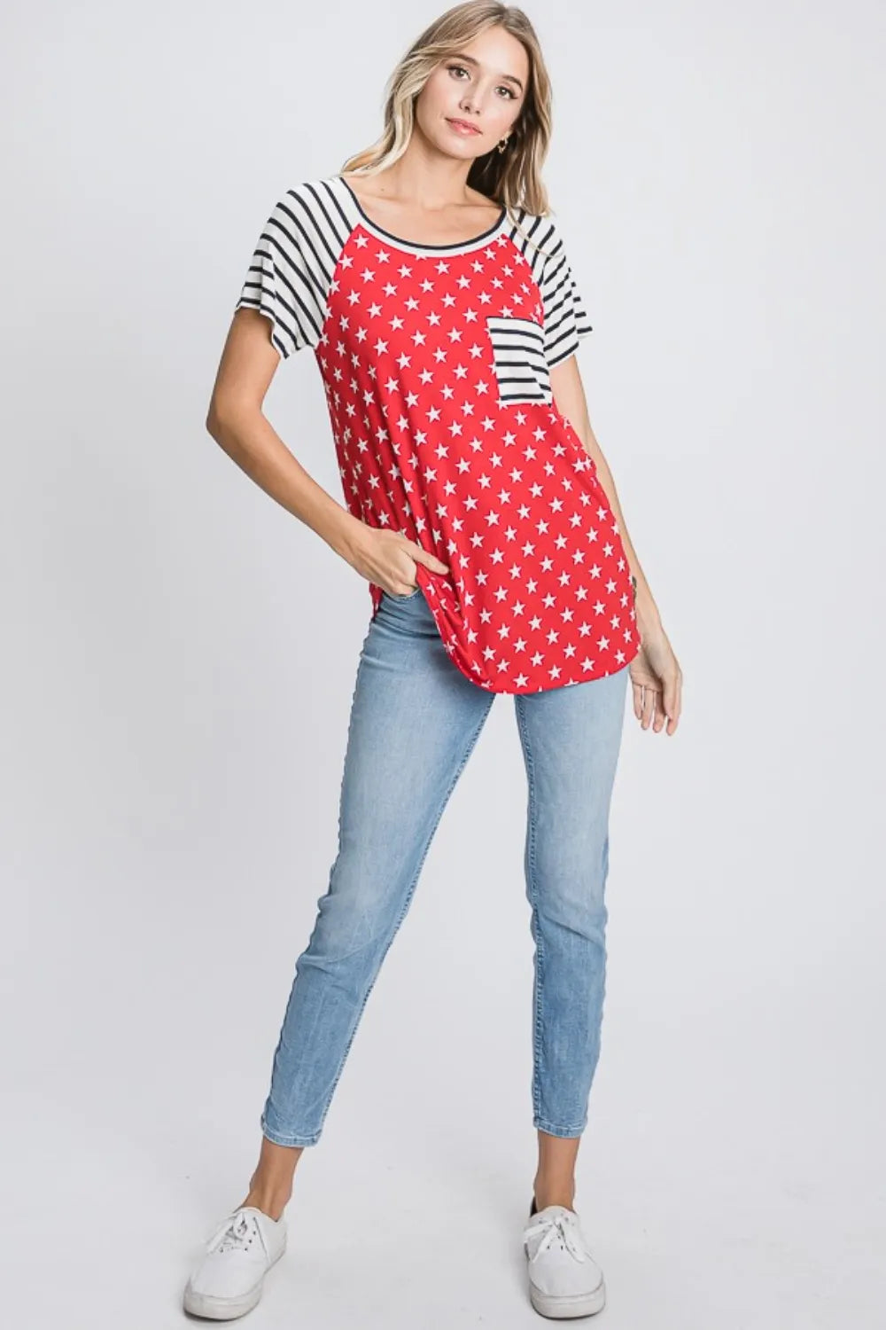 Red star print raglan T-shirt with striped sleeves, hip-length plus-size