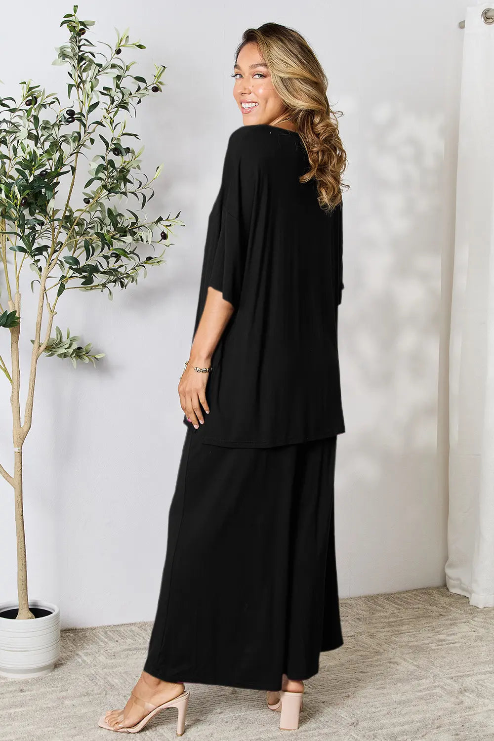 Black tunic set, side slit hem with wide-leg pants