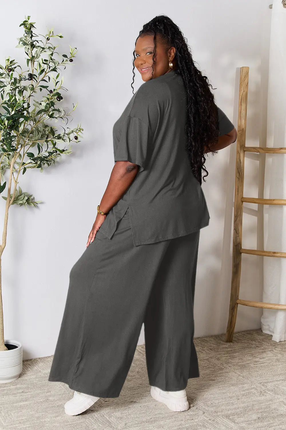 Conjunto Double Take con top holgado de cuello redondo y pantalón ancho, vista trasera, gris