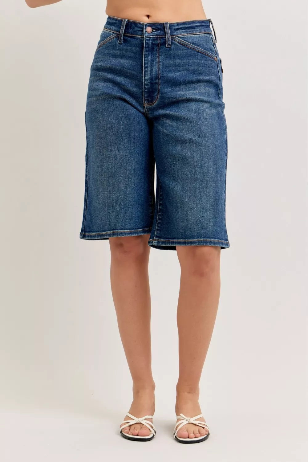 High-waist denim bermuda shorts in dark DK wash, button-fly front, 5-pocket style