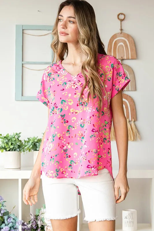 Pink Multi Animal-Print V-Neck Kurzarm-T-Shirt, Plus Size, Vorderansicht