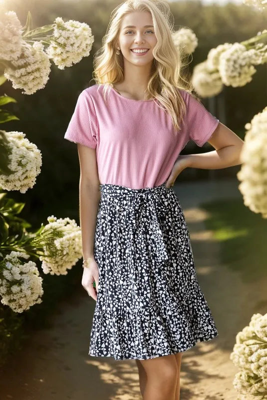 Mauve kurzes Ärmel Mini-Kleid mit schwarz-weißem Animal-Print Rock