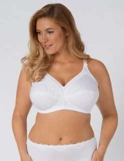 TRIUMPH Lingerie Doreen Non Wired Total Support Bra With Cotton C-G